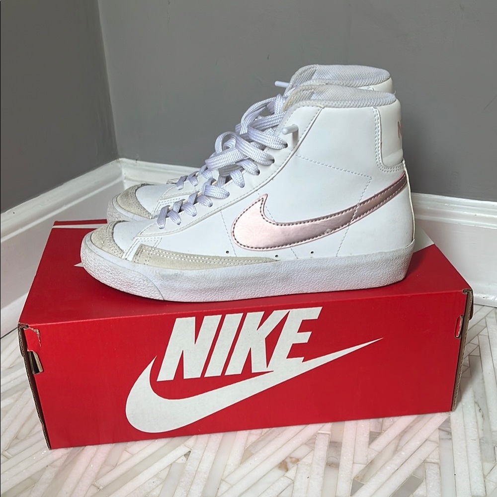 Nike Blazer Mid ‘77 white/pink blaze